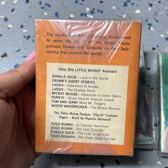 Vintage Big Little Books 3 Pack Lassie, Tweety and Sykvester - Picture 5 of 8